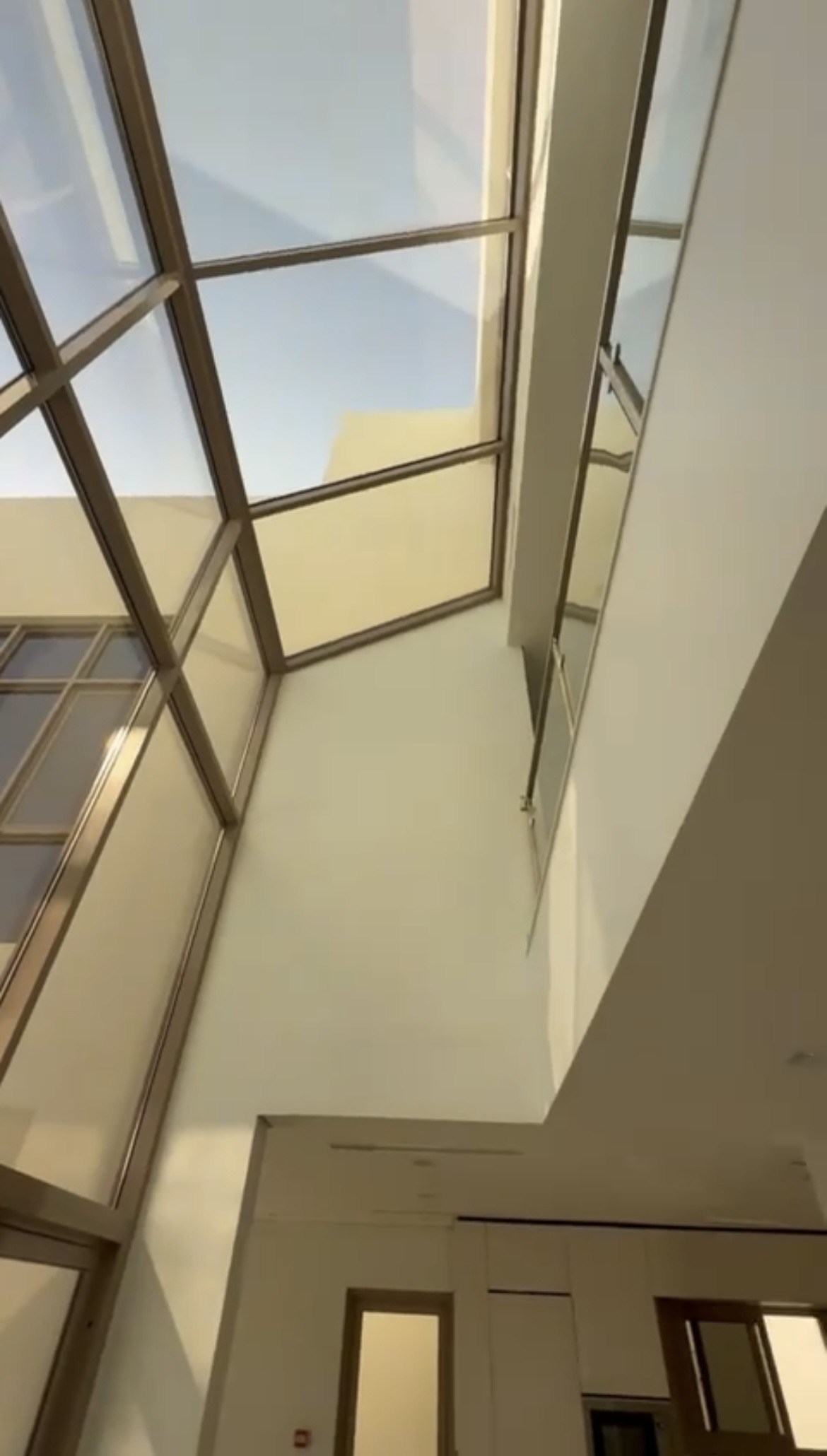 🏡 Corner Residential Villa for Rent in a Gated Compound